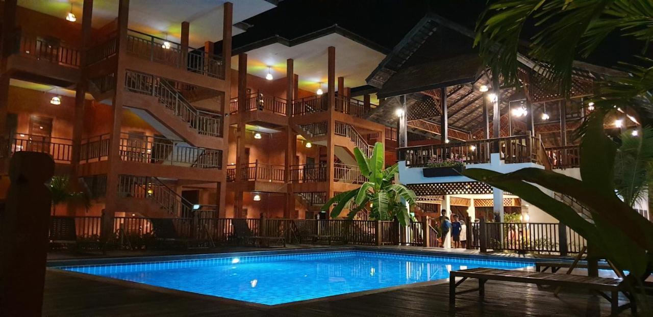 Rainforest Huahin Village Hotel エクステリア 写真