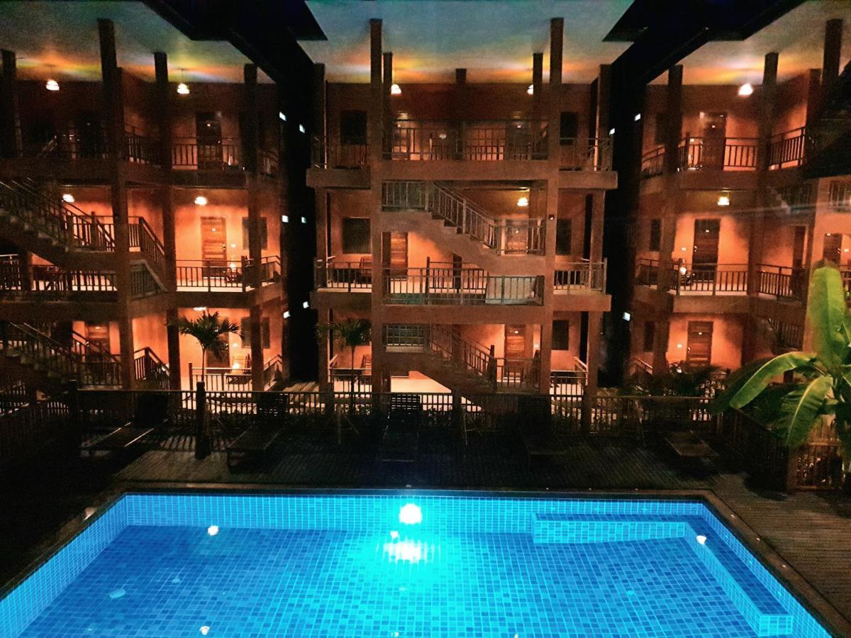 Rainforest Huahin Village Hotel エクステリア 写真