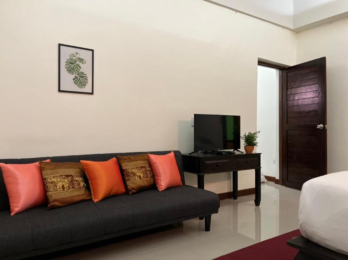 Rainforest Huahin Village Hotel エクステリア 写真